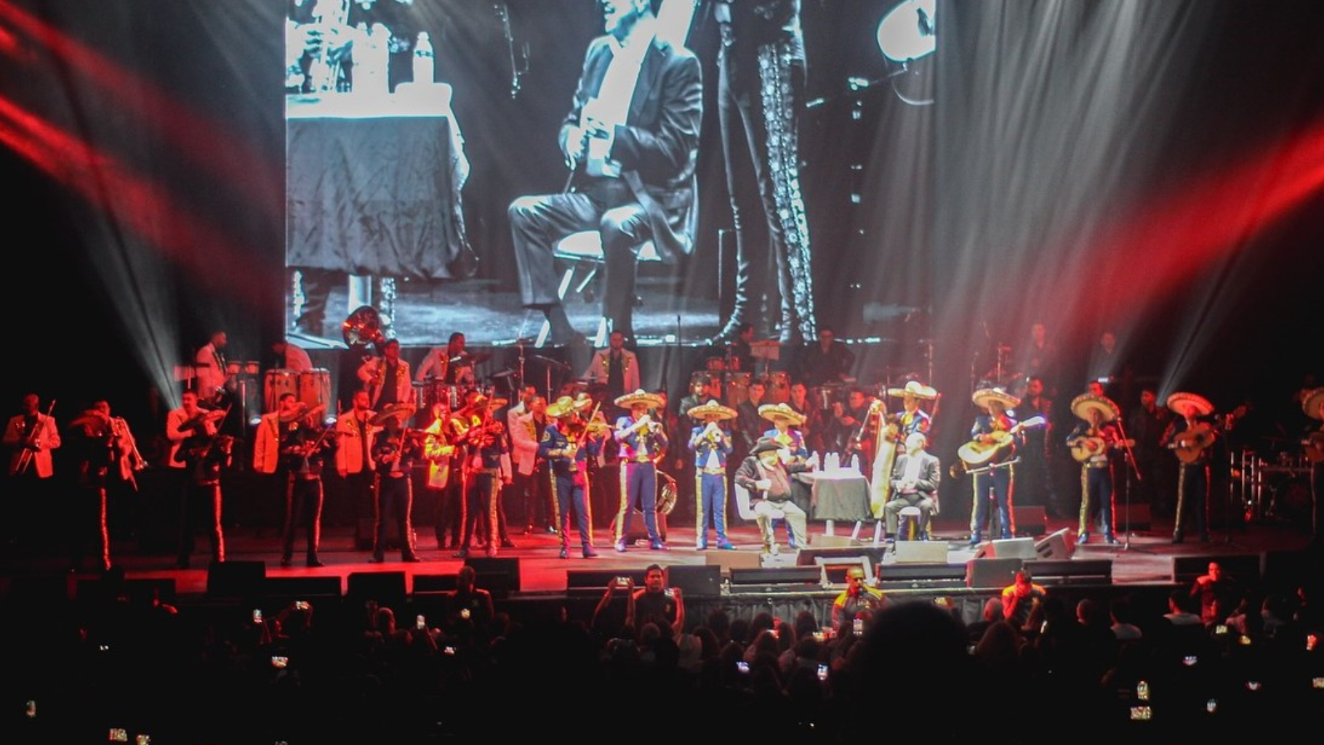 Crowd at a Mariachazo show